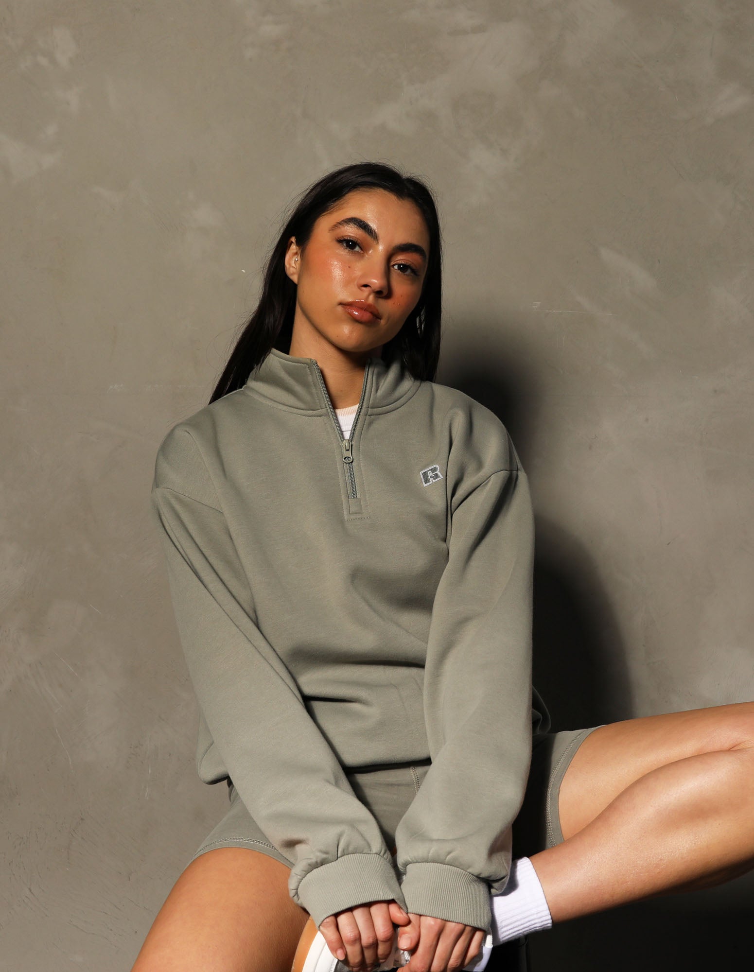 Russell Athletic Australia Women's R Logo Quarter Zip Fleece - Shadow True Since 1902