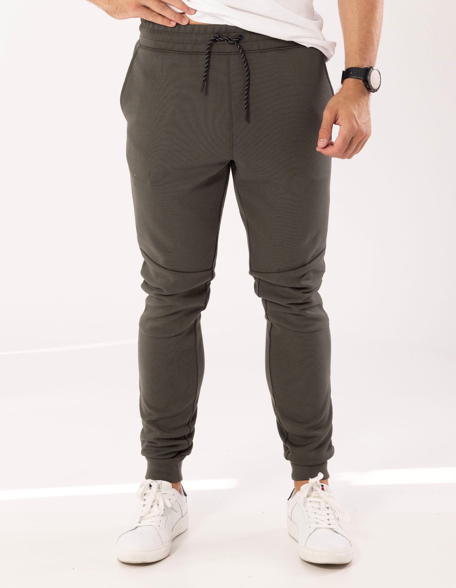 Russell Athletic Australia Men's Typhooon Trackpant - Olive True Since 1902