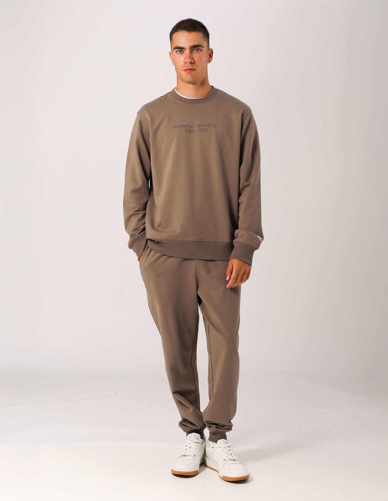 Russell Athletic Australia Men's USA 1902 Cuff Trackpant - Mocha True Since 1902