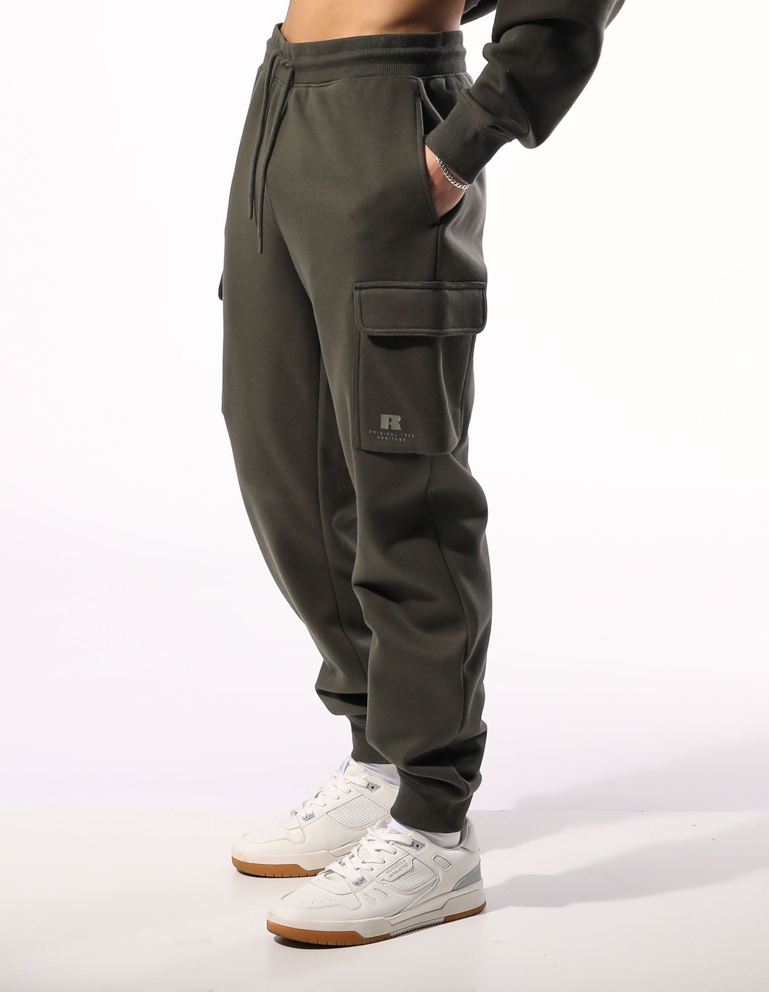 Russell Athletic Australia Men's Brooklyn Cargo Trackpant - Olive True Since 1902