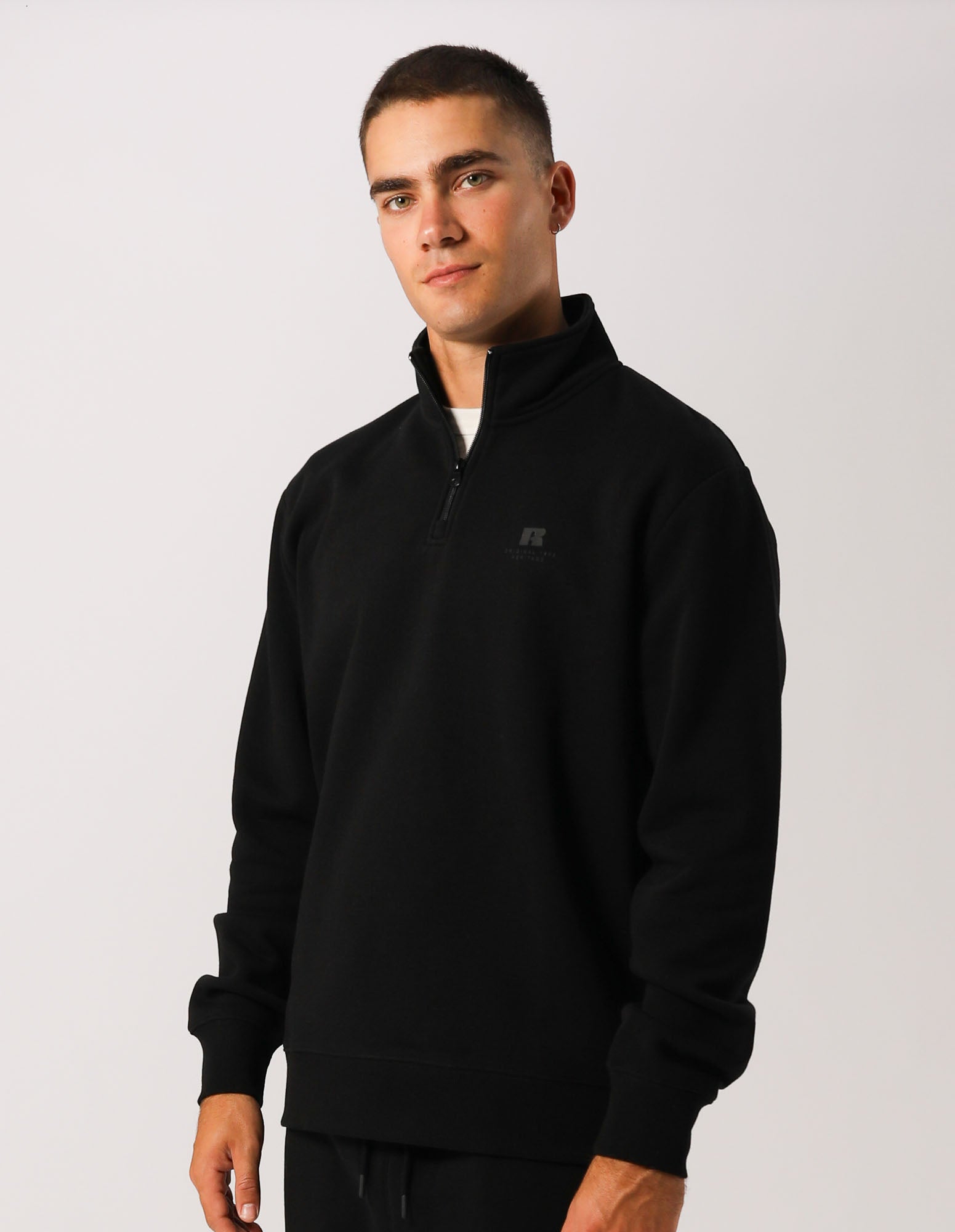 Russell Athletic Australia Men's Brooklyn Quarter Zip - Black True Since 1902