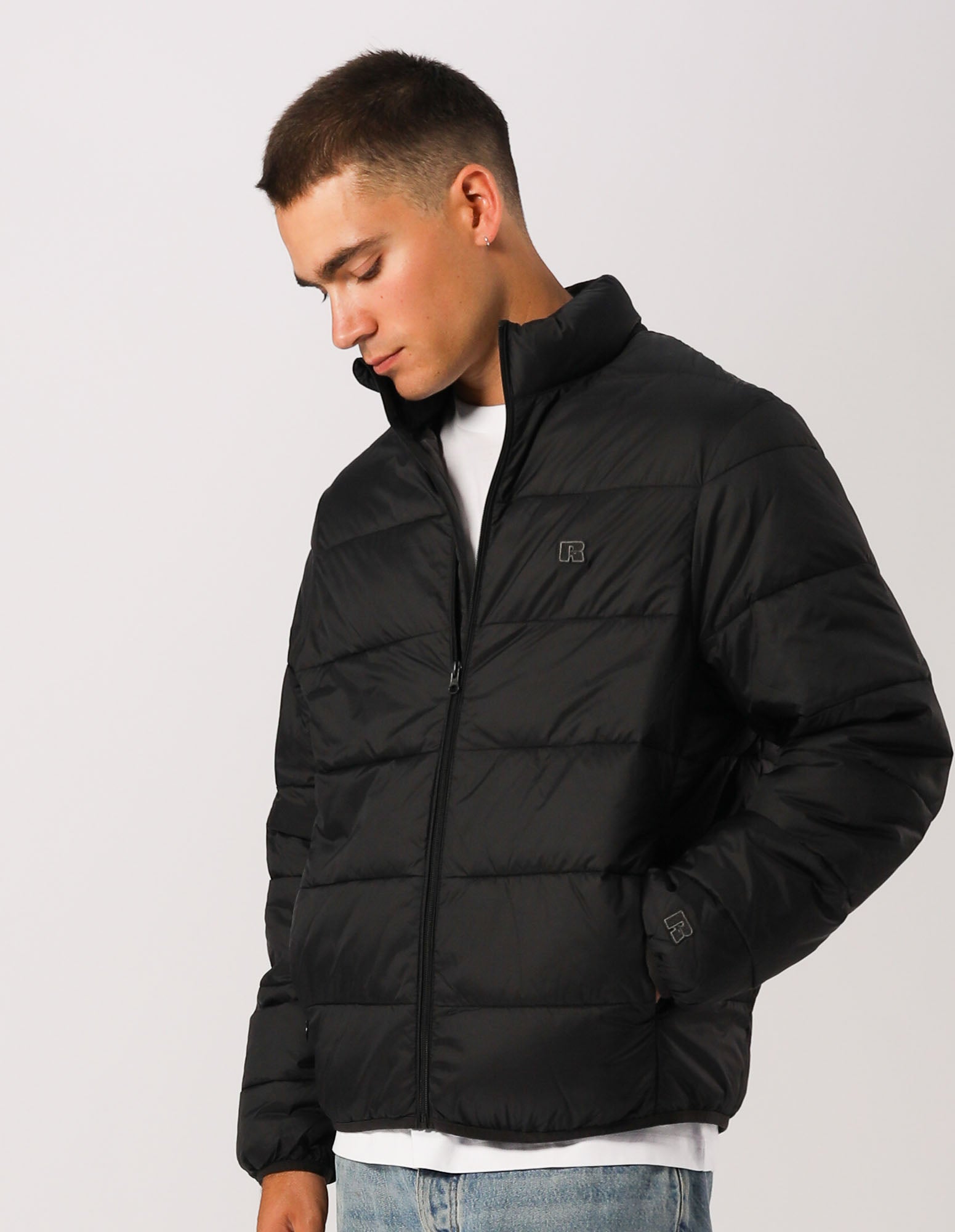 Russell Athletic Australia Unisex R Logo Lightweight Packable Puffer Jacket - Black True Since 1902