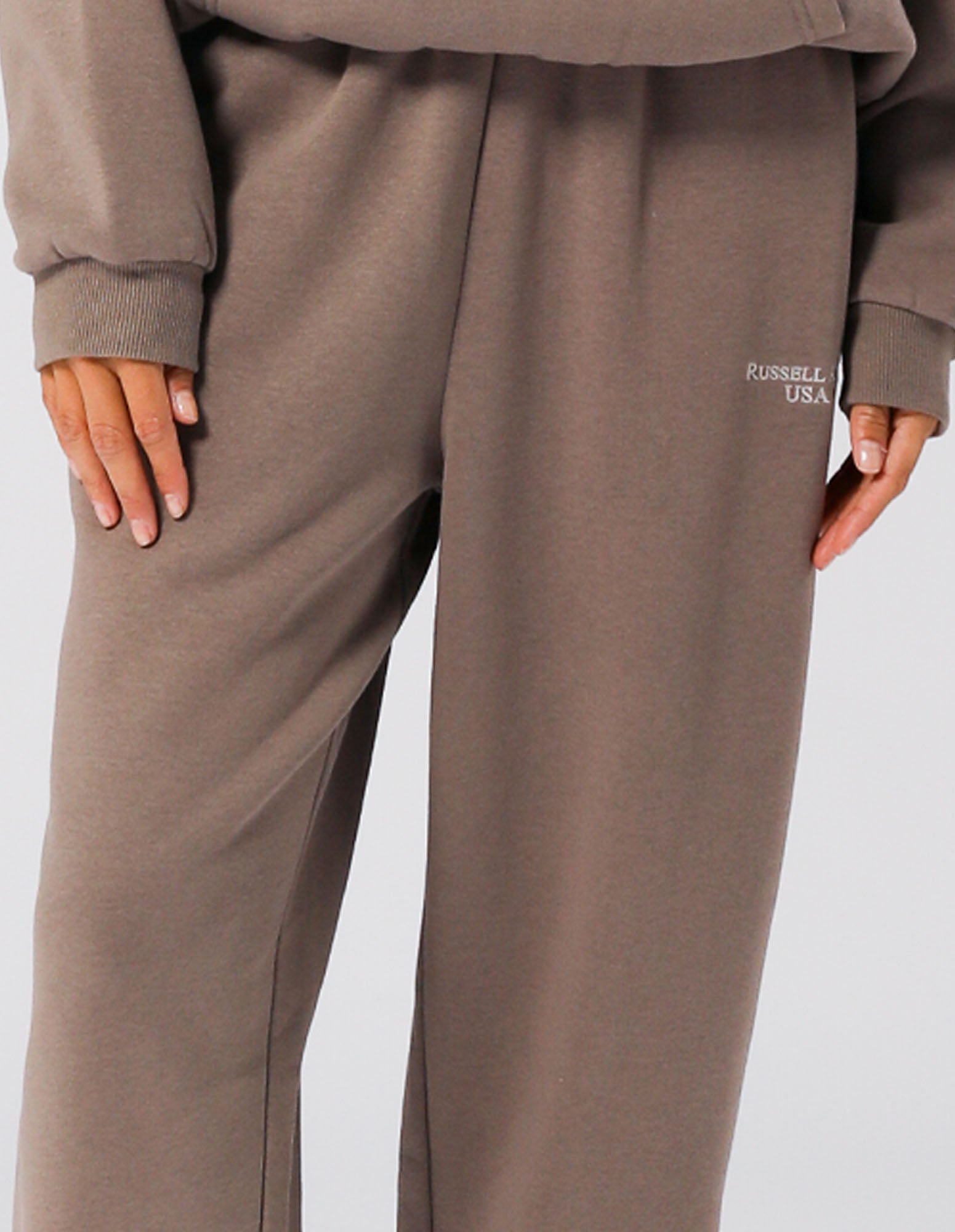 Russell Athletic Australia Womens USA 1902 Trackpant - Mocha True Since 1902