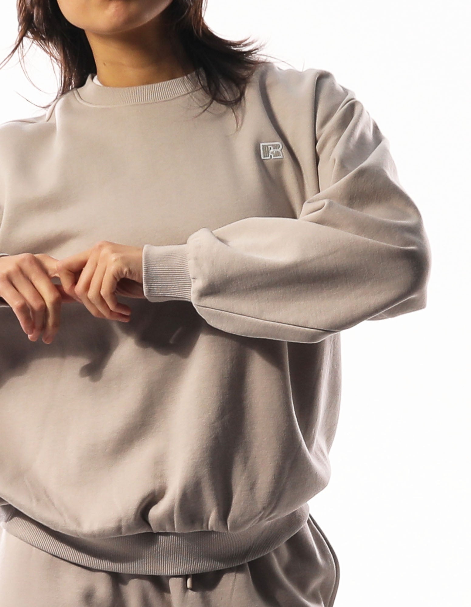 Russell Athletic Australia Women's R Logo Crew - String True Since 1902