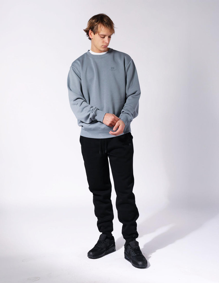 Russell Athletic Australia Men's Brooklyn Cuffed Trackpant - Black True Since 1902