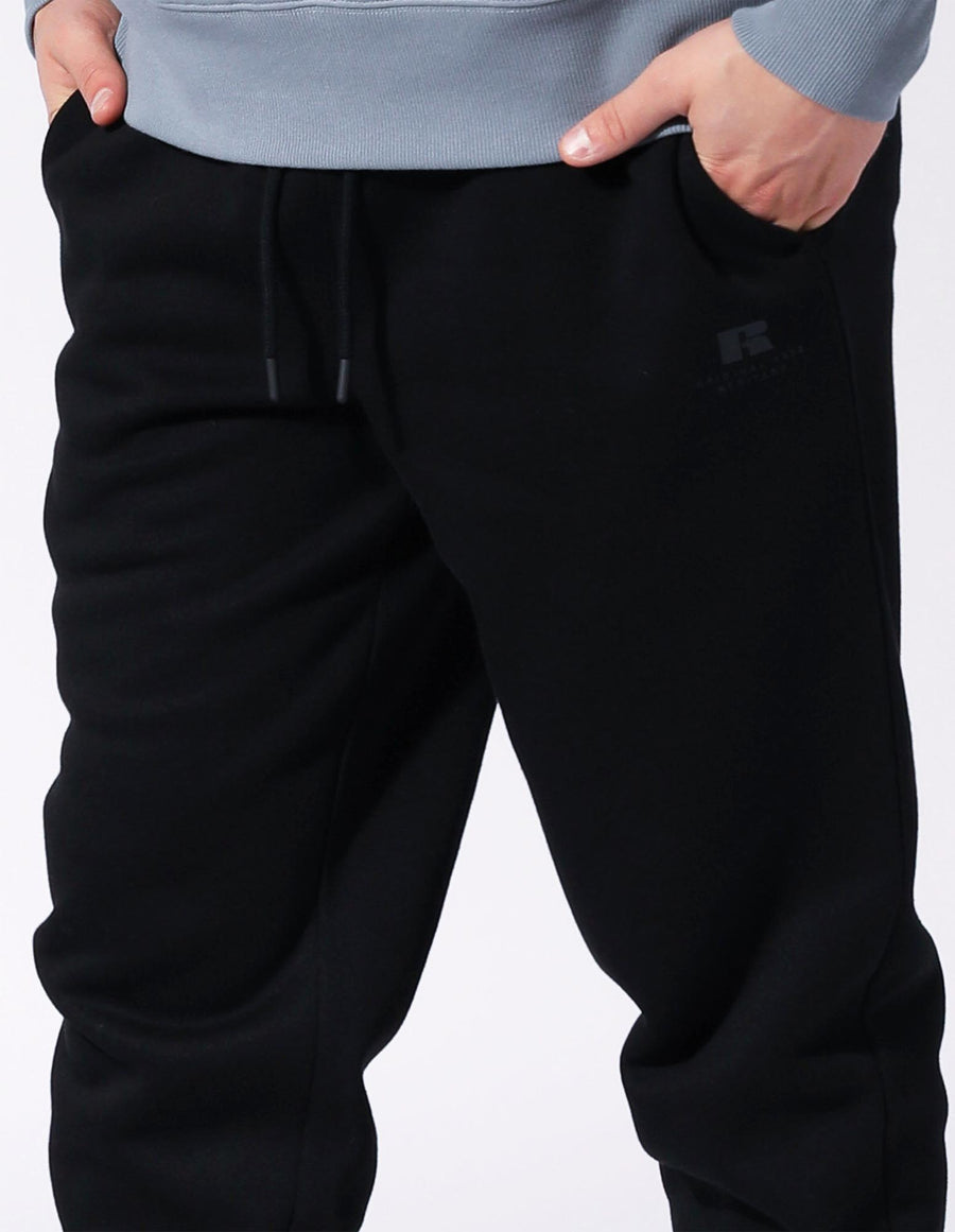 Russell Athletic Australia Men's Brooklyn Cuffed Trackpant - Black True Since 1902