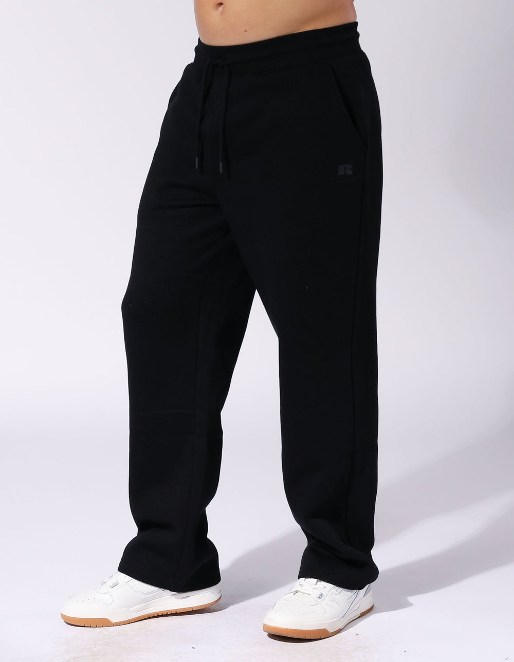 Russell Athletic Australia Men’s Brooklyn Straight Leg Black Trackpant | Russell Athletic True Since 1902