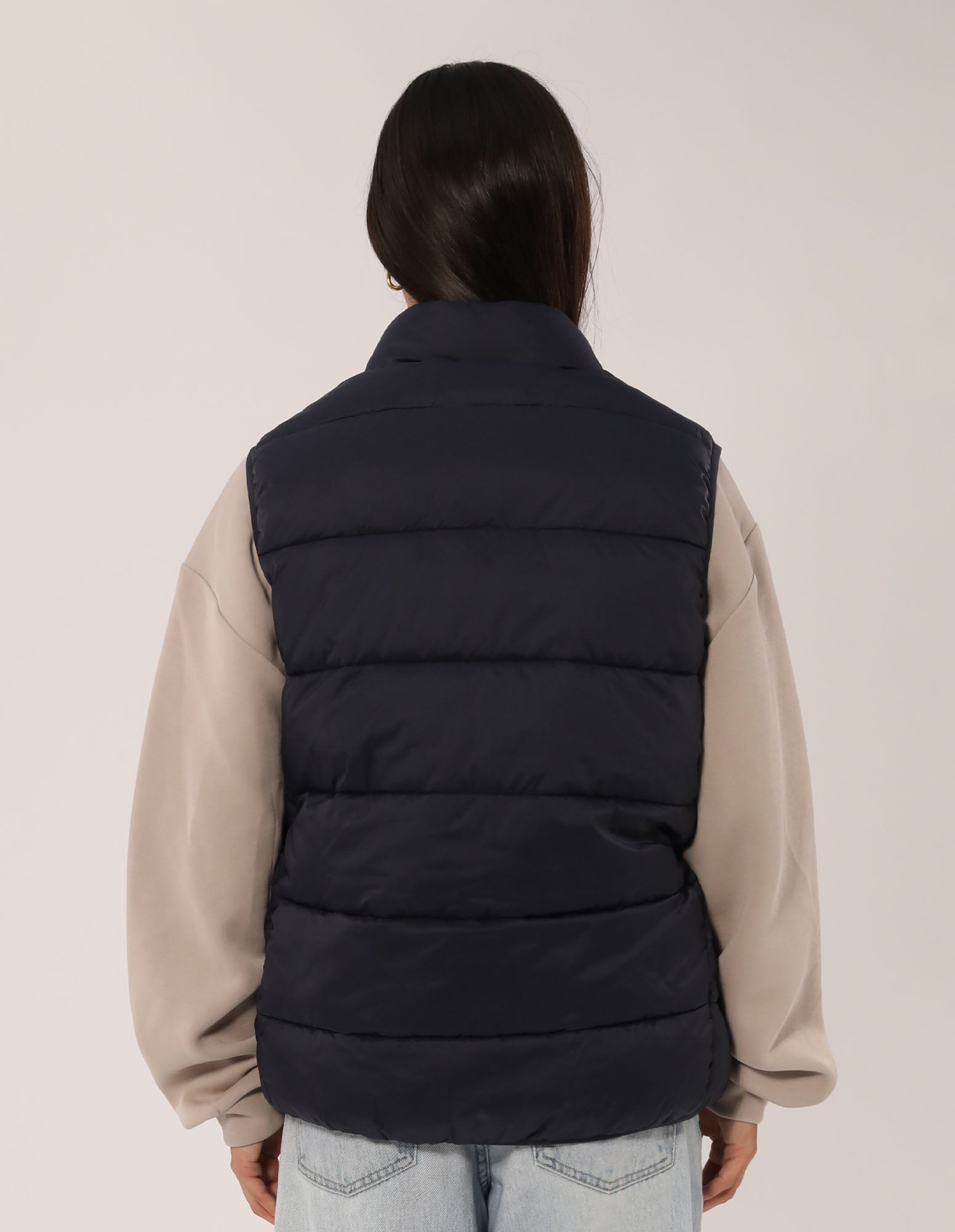 Russell Athletic Australia Unisex R Logo Lightweight Packable Puffer Vest - Michigan Navy True Since 1902