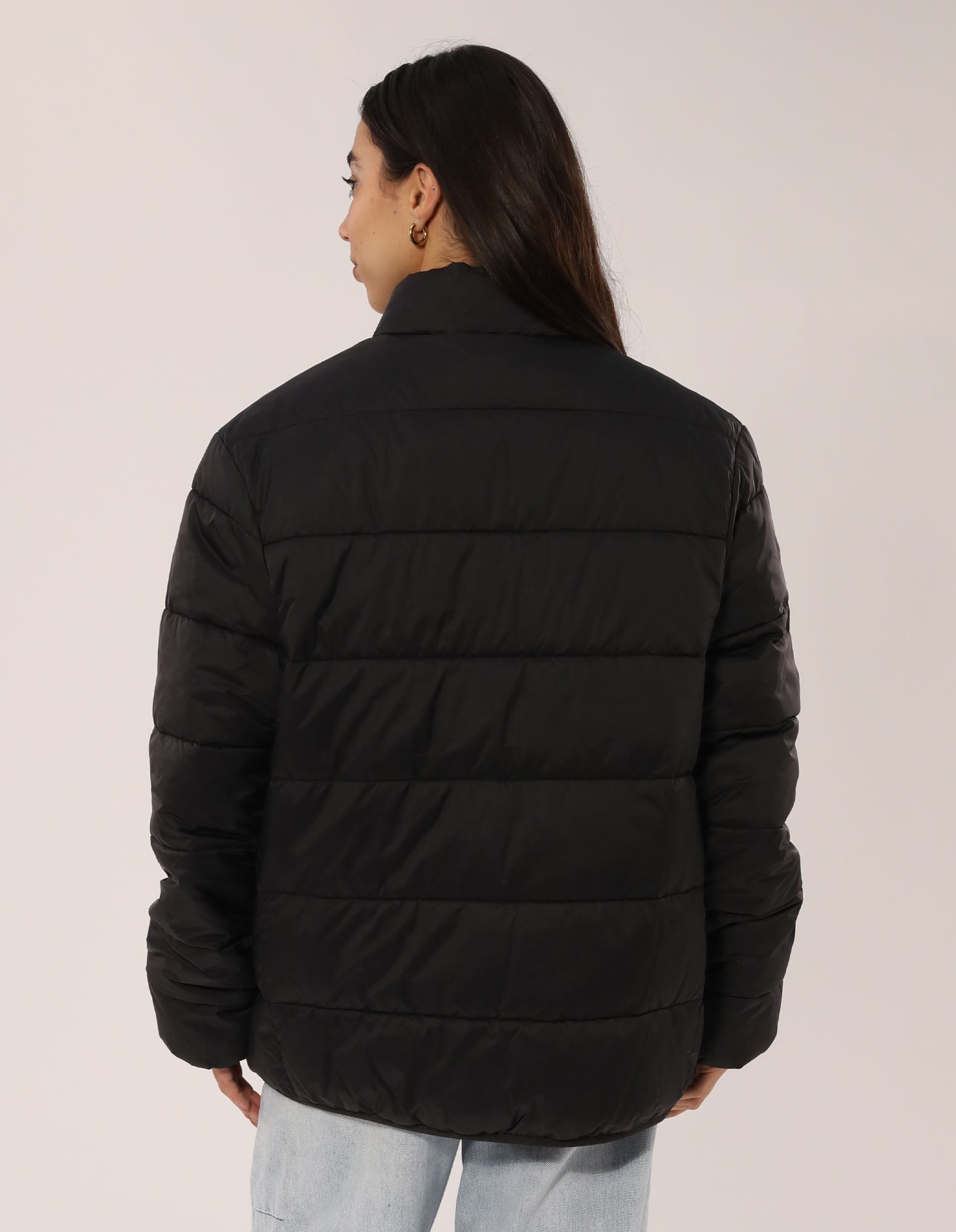 Russell Athletic Australia Unisex R Logo Lightweight Packable Puffer Jacket - Black True Since 1902