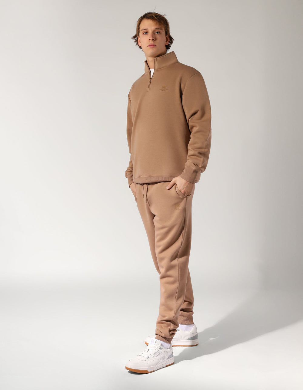 Russell Athletic Australia Brooklyn Men's Quarter Zip - Caramel True Since 1902