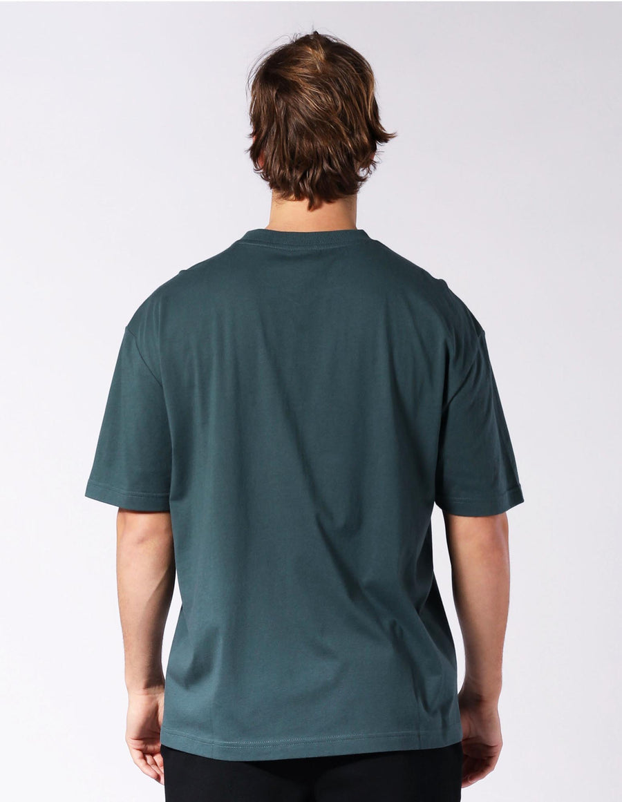 Russell Athletic Australia Men's Brooklyn Oversize Tee - Hydro Green True Since 1902