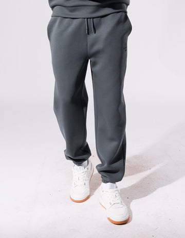 Russell Athletic Australia Men's R Tech Leisure Cuffed Track Pants - Spruce True Since 1902