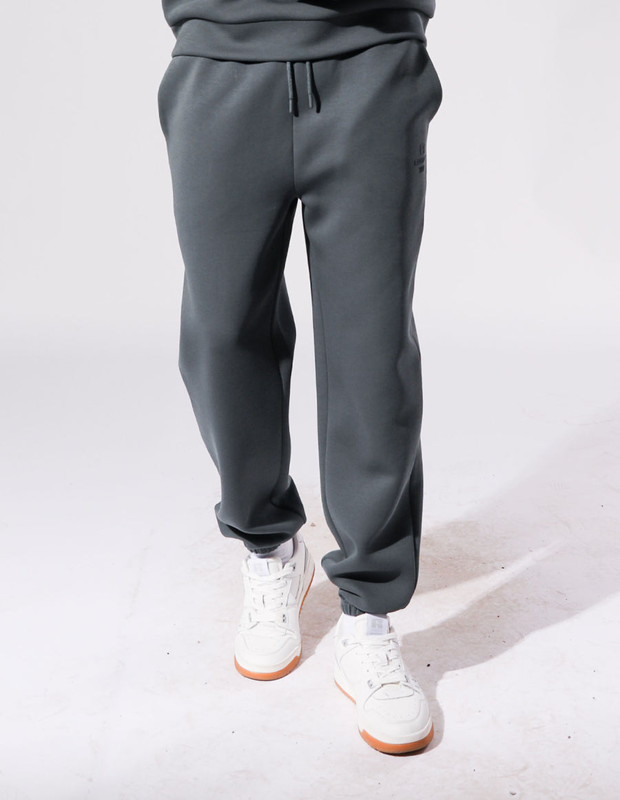 Russell Athletic Australia Men's R Tech Leisure Cuffed Track Pants - Spruce True Since 1902