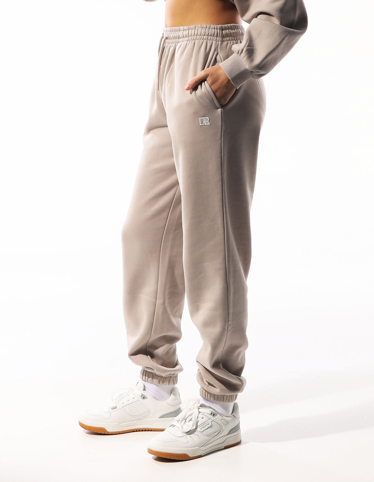 R Logo Women's Track Pants - String