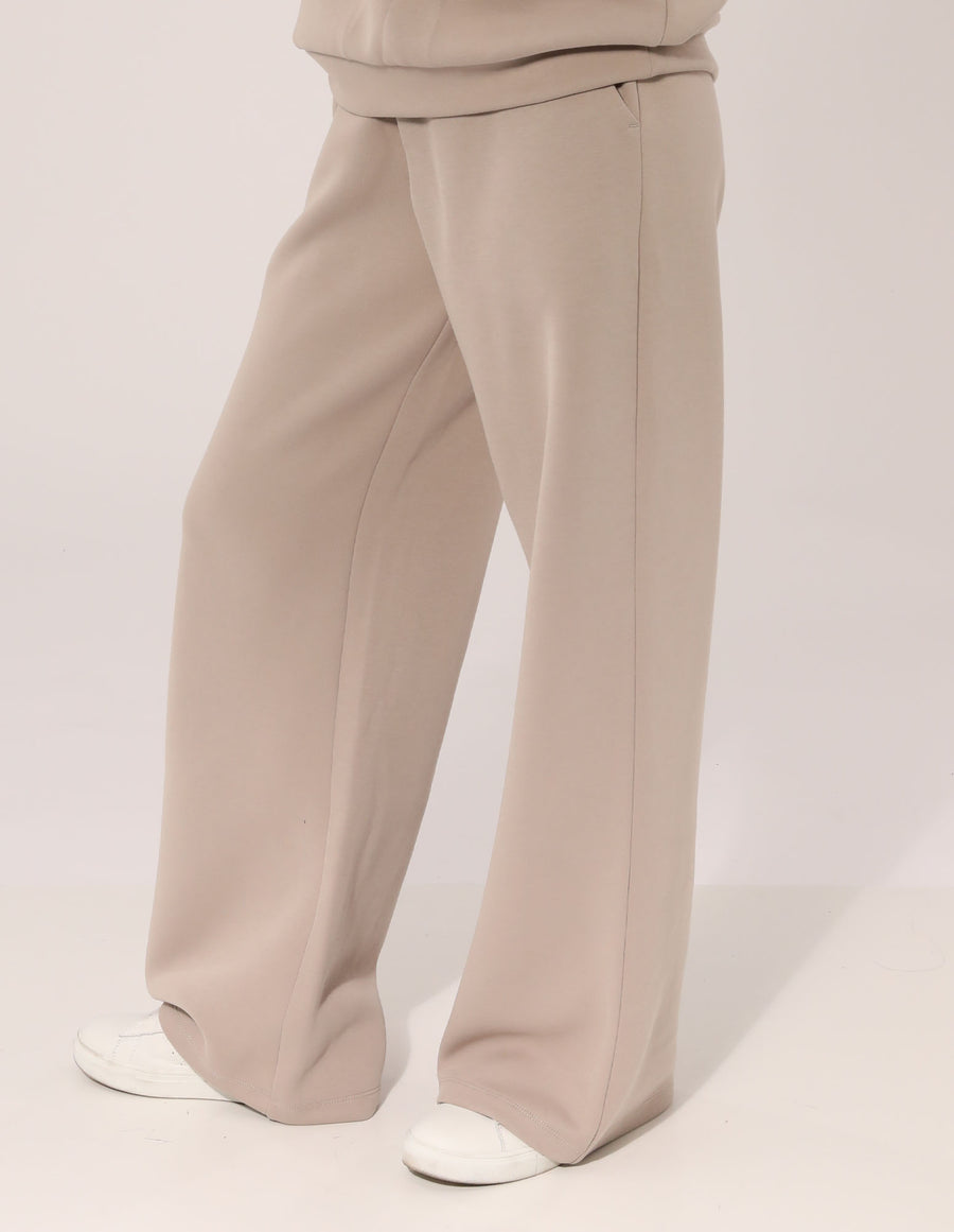 Russell Athletic Australia Women's R Tech Leisure Wide Leg Track Pant - String True Since 1902